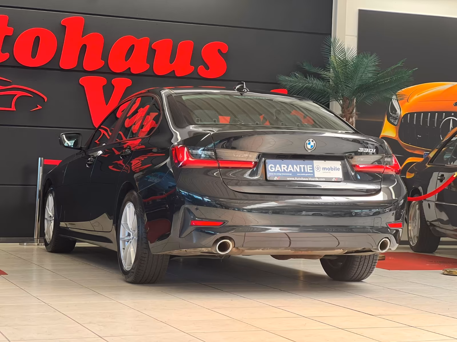BMW 330 i Advantage Automatik /NAVI/SHZ/MULTI/TOP