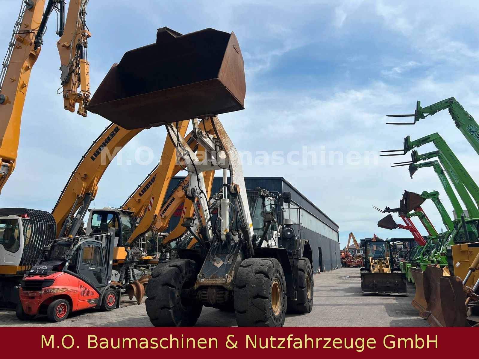 Fahrzeugabbildung Komatsu WA 470-8 / ZSA / Waage / AC/