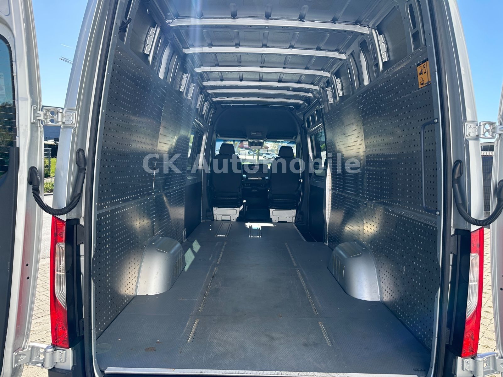 Fahrzeugabbildung Mercedes-Benz Sprinter III Kasten 317 Maxi Autom./MBUX/LED/Kam
