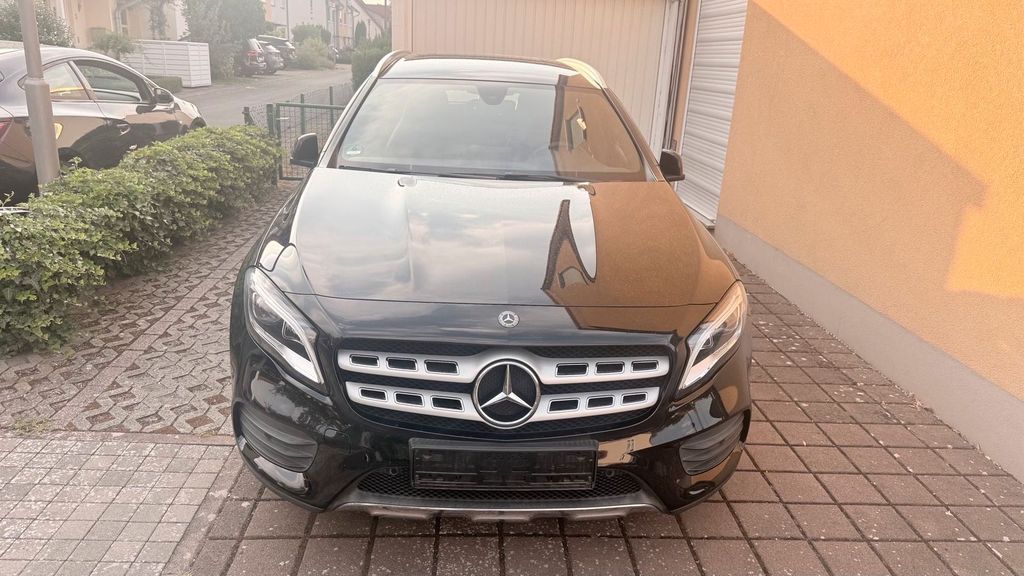 Image of Mercedes-Benz GLA 180