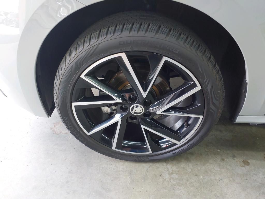 Skoda Kamiq Monte Carlo 1.5 TSI DSG Pano*PDC*Tempo*SH