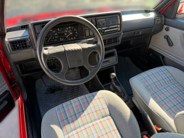 Volkswagen Golf - 8