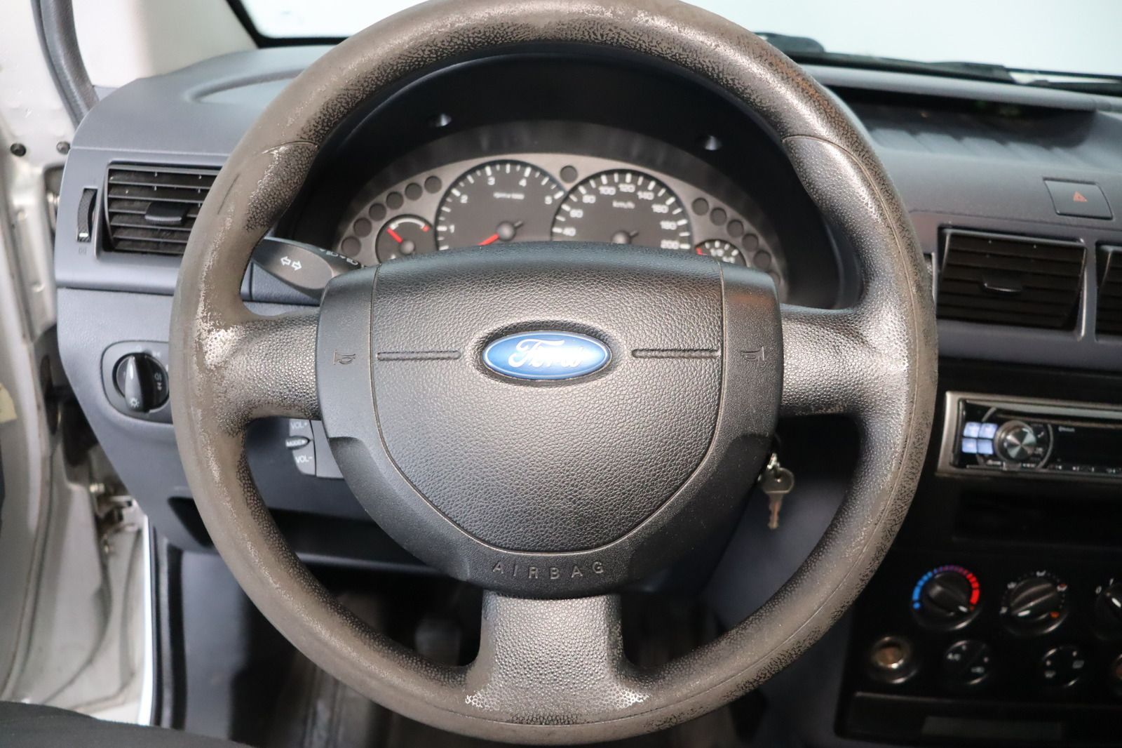Fahrzeugabbildung Ford Transit Connect 1.8 DTCi T230 Kasten mit Klimaan