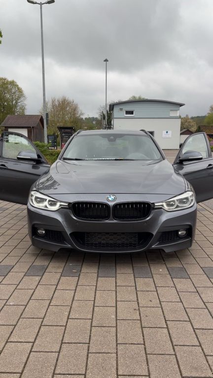 Image of BMW 320