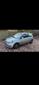 Ford Fiesta NEU TÜV 12/27 Benziner 60PS - Ford Fiesta aus 2007: 1.6