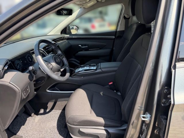 Fahrzeugabbildung Hyundai Tucson 1.6 Trend 2WD +KLIMA+LED+NAVI+SHZ+PDC+UVM
