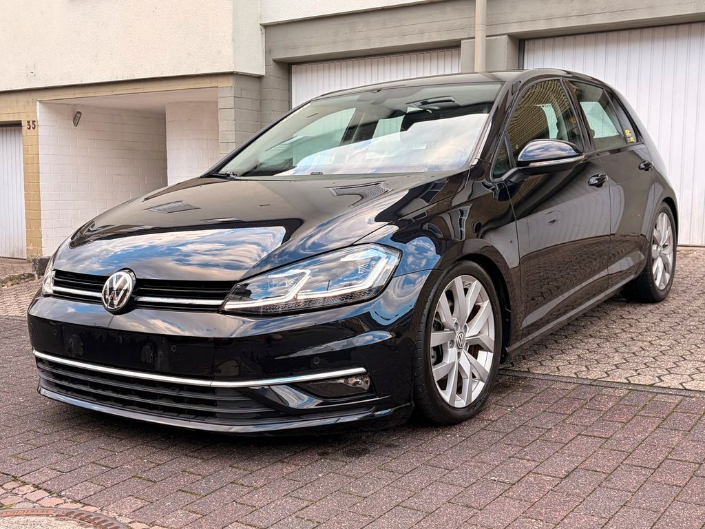 Image of Volkswagen Golf