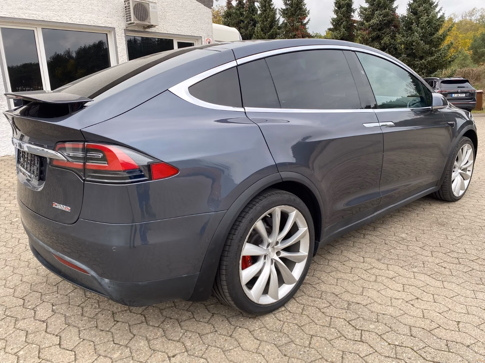 TESLA MODEL X P100D PERFORMANCE DUAL 6 PLACES