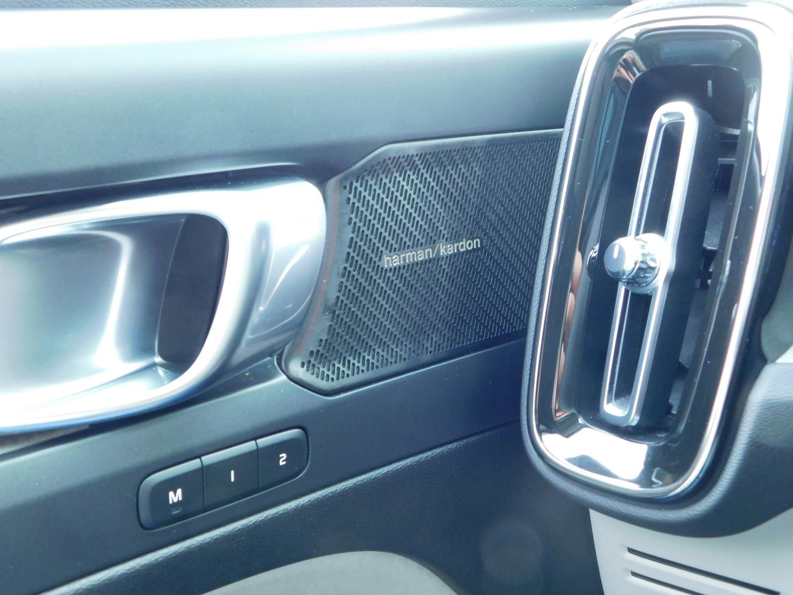Fahrzeugabbildung Volvo XC40 B4 Ultimate Bright
