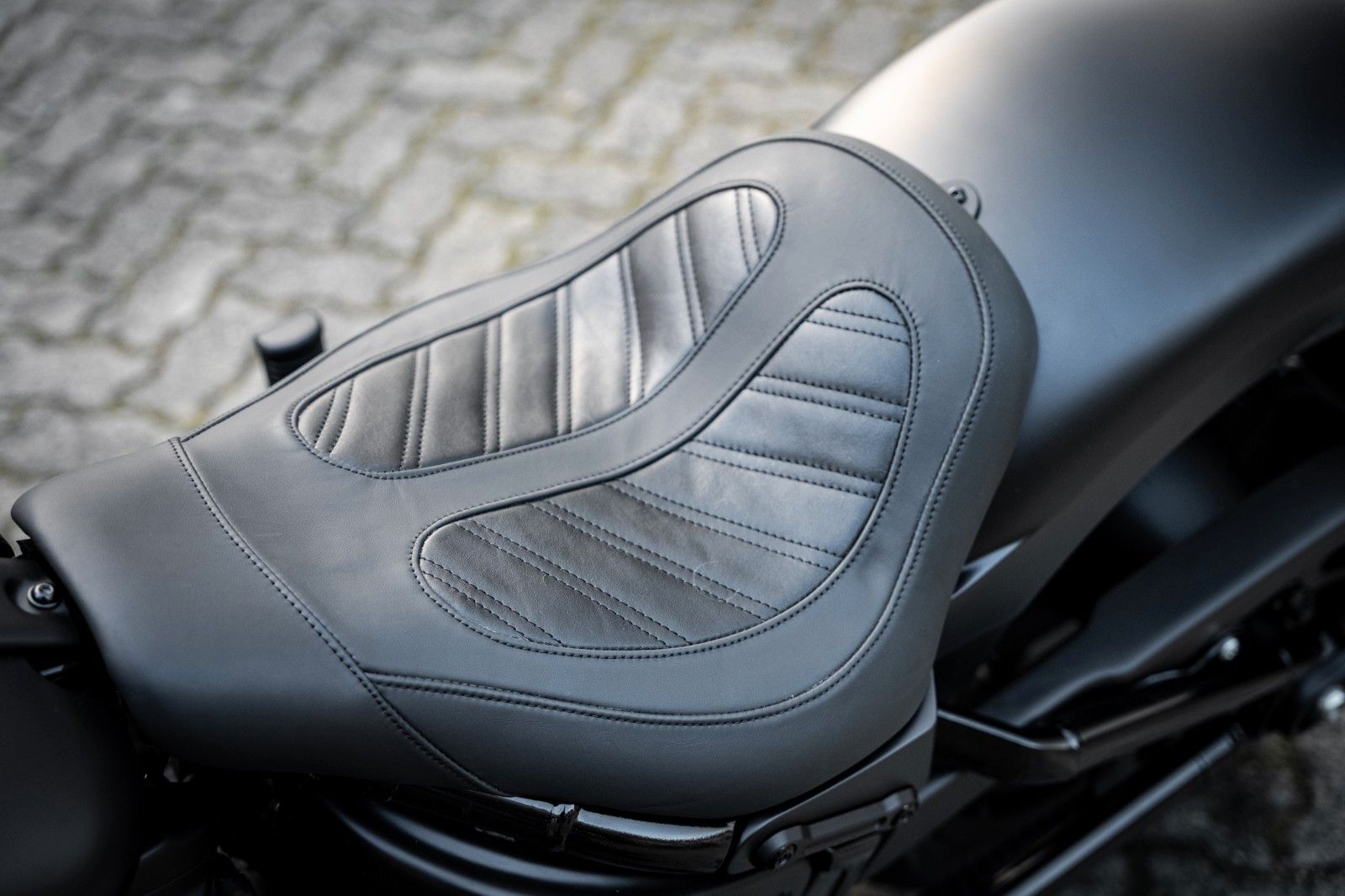 Fahrzeugabbildung Harley-Davidson ALL MATT DARK FAT BOY FLFBS 114