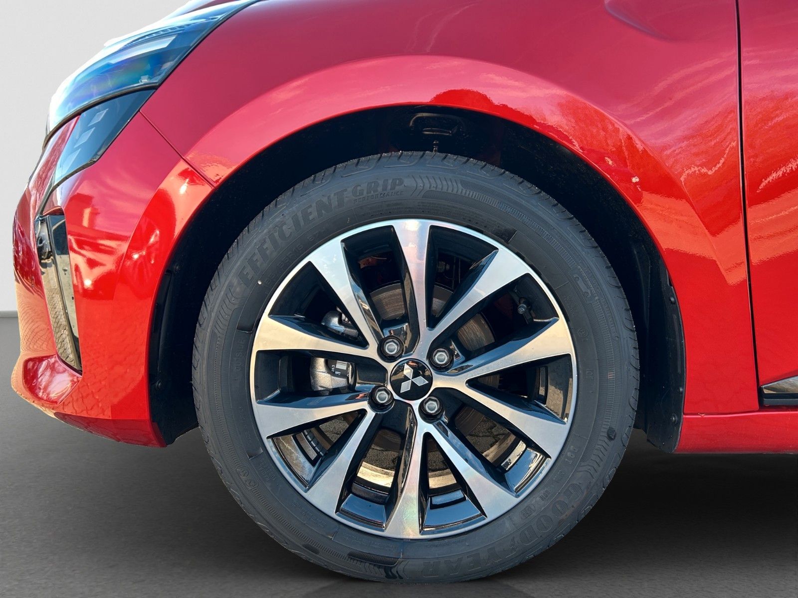 Fahrzeugabbildung Mitsubishi Colt Plus 1.0 T TGZL & Preisvorteil € 4.439,-