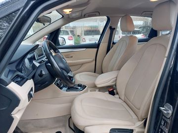 BMW 216 Active Tourer - 4