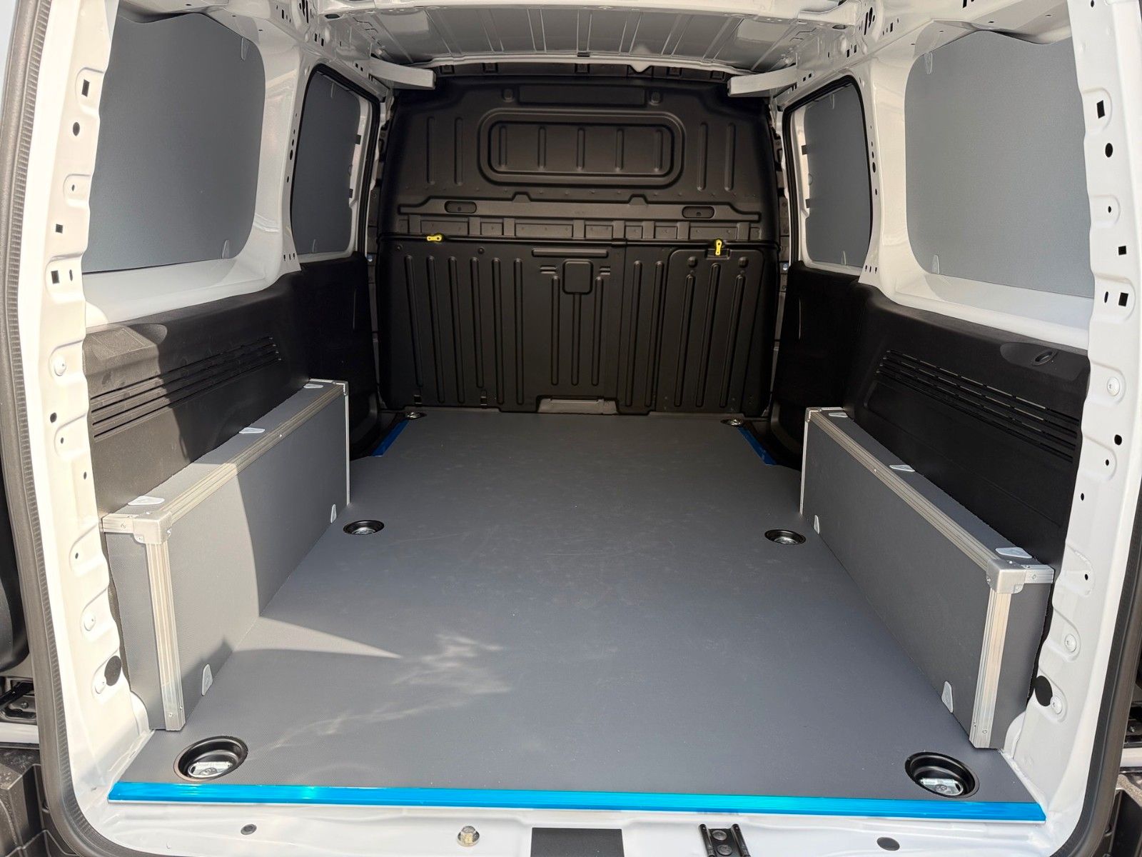 Fahrzeugabbildung Citroën Berlingo Kastenwagen XL Diesel 130 Automatk