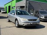 Ford Mondeo 2.0 Ghia *KLIMAAUTO*AUTOMATIK*ALLWETTER* - Ford aus 2002: K