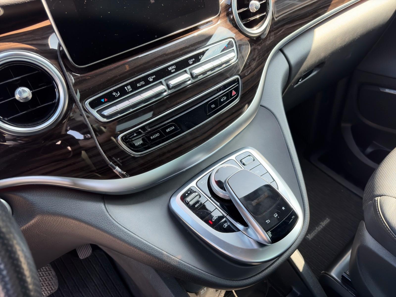 Mercedes-Benz V 250d lang Blue Avantgarde Panorama Sitzklima