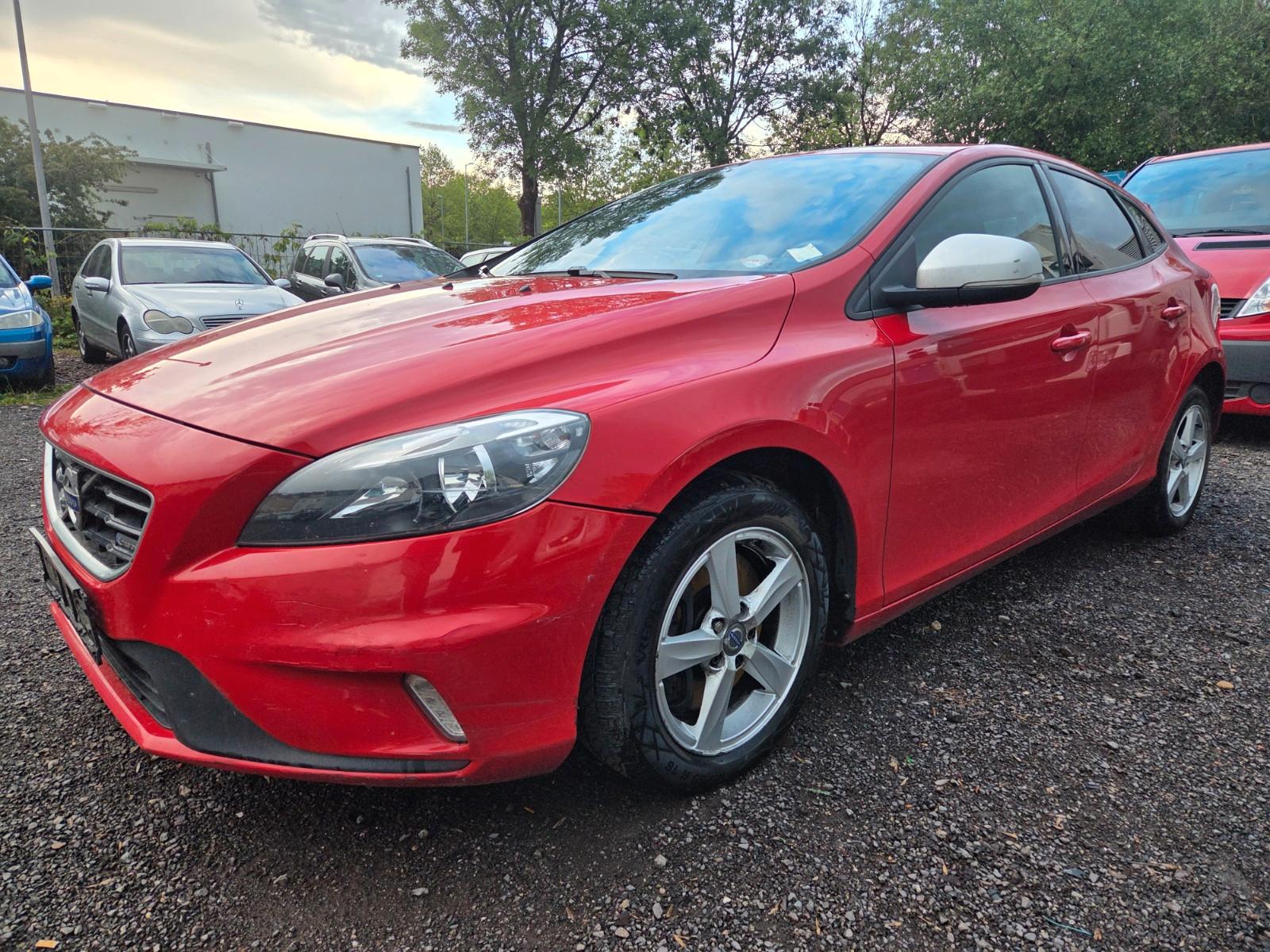 Volvo V40 Kinetic R-Design 1 Hand Euro 6