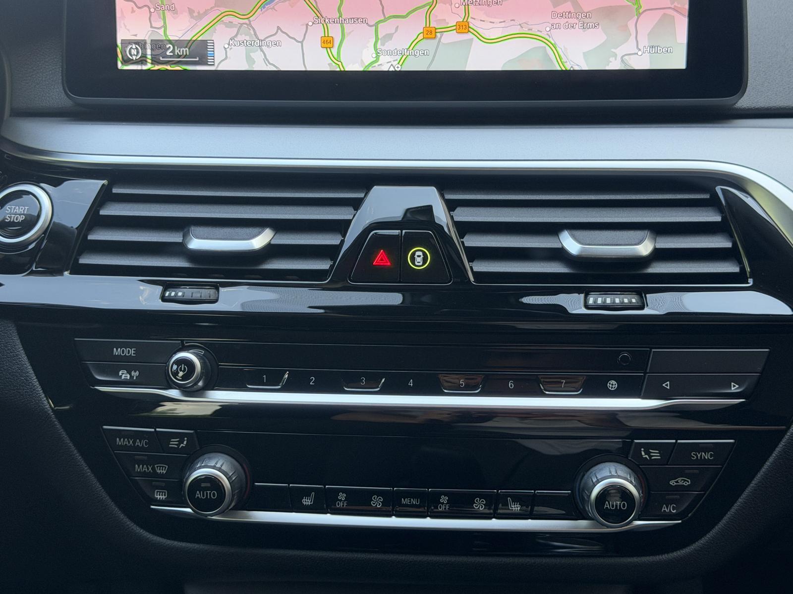 BMW 530 e xDrive Individual LED Live-Cockpit Kamera 