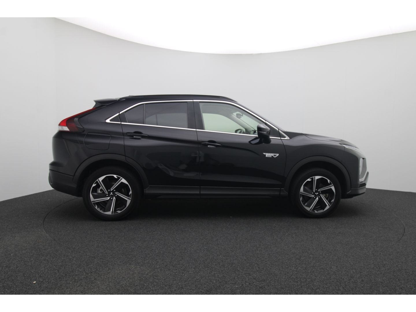Fahrzeugabbildung Mitsubishi Eclipse Cross Basis Hybrid 4WD SHZ Rückfahrkam