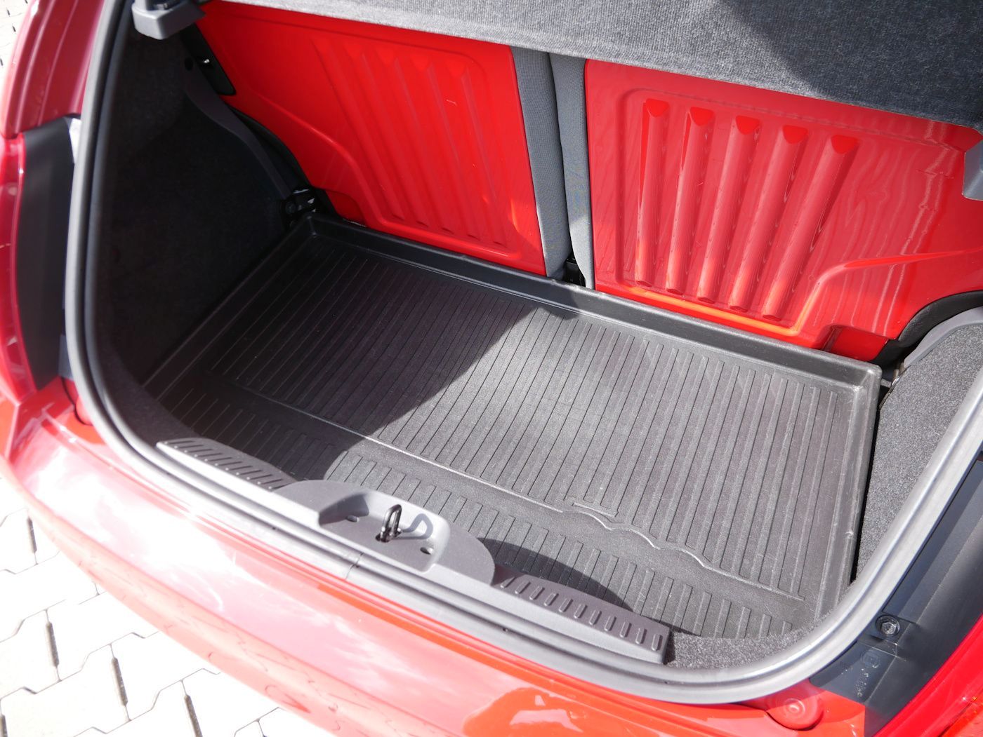 Fahrzeugabbildung Fiat 500 1.2 8V Lounge Panorama Sitzheiz PDC Klimaaut