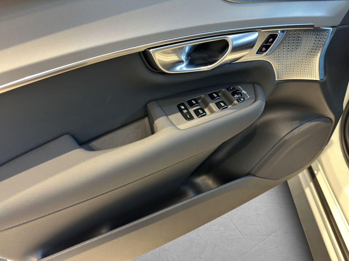 Volvo XC90 - Bild 11