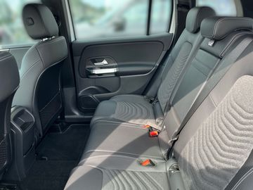 Mercedes GLB 180 - 10