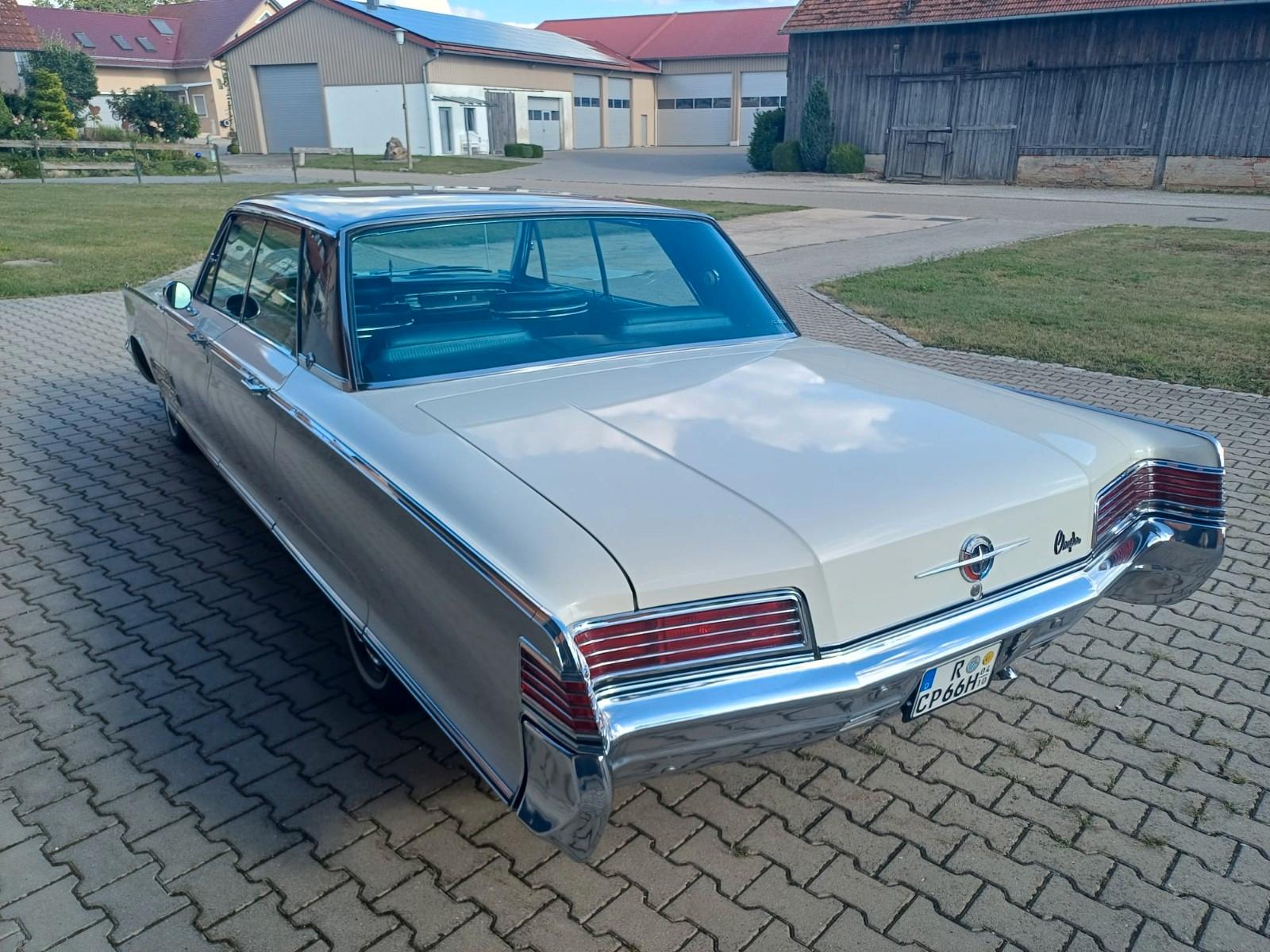 Chrysler 300 Hardtop 4-door