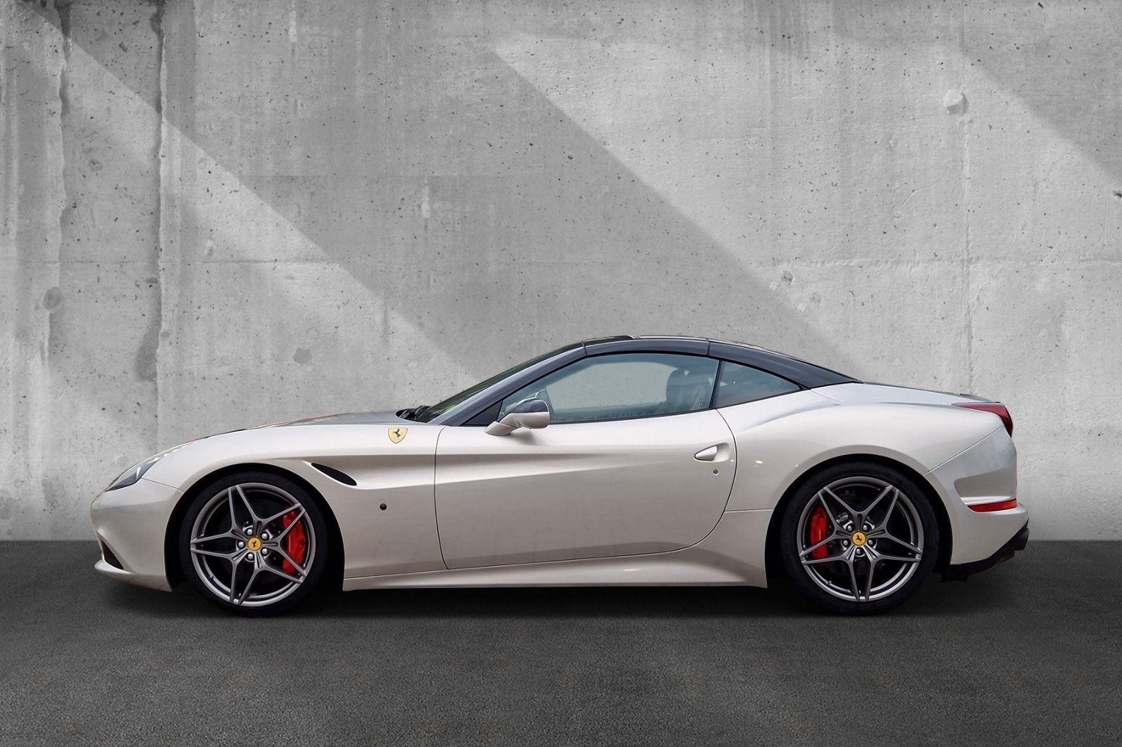 Fahrzeugabbildung Ferrari California T*Tailor Made*1of1*Sammler