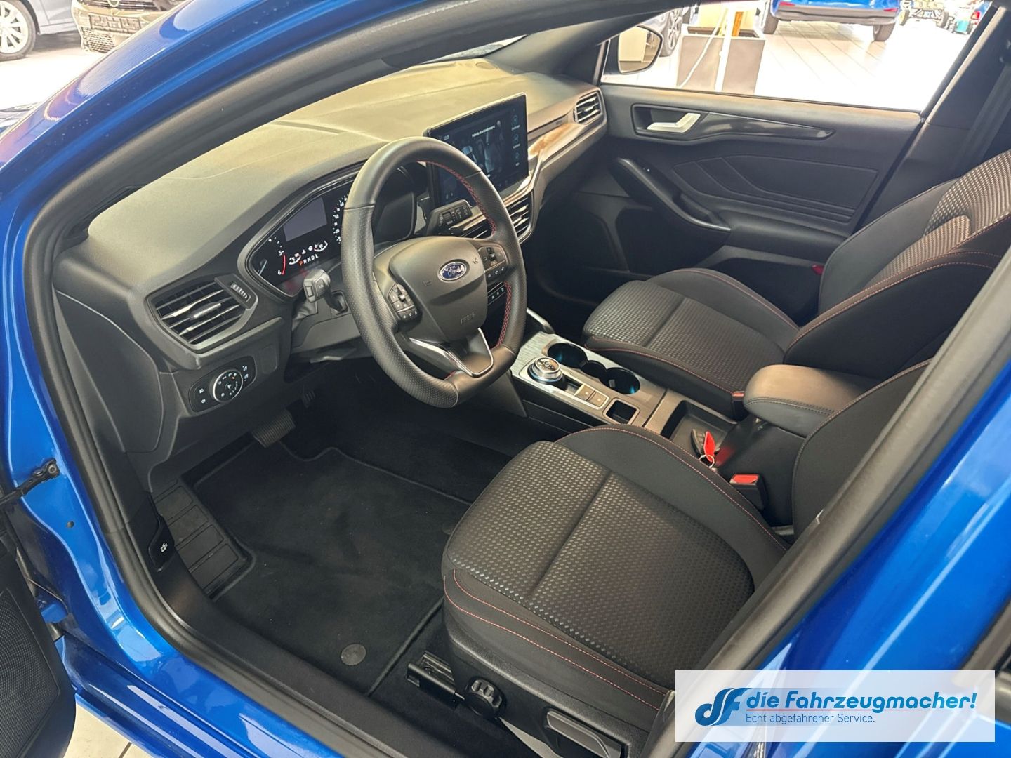Fahrzeugabbildung Ford Focus Turnier ST-Line Sportpaket Navi Memory Sit