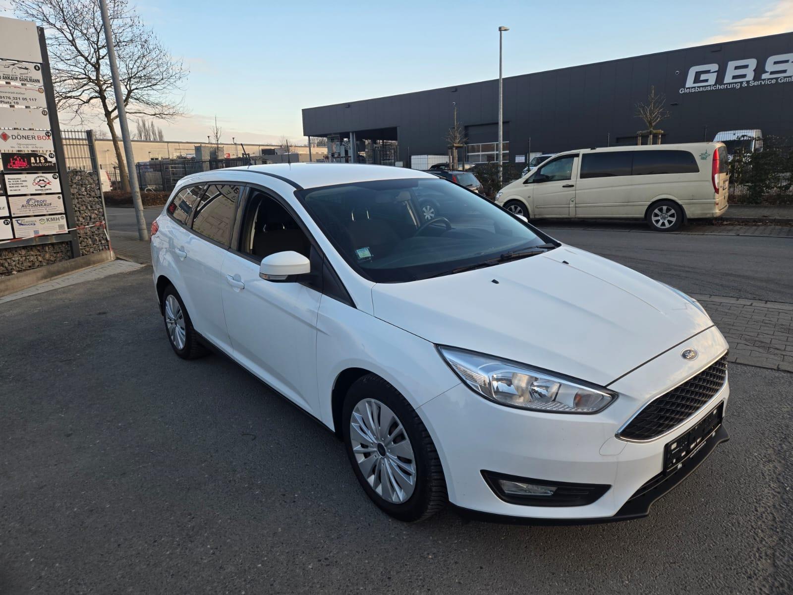 Ford Focus Business/1 Jahr Garantie/ TÜV NEU /NAVI...