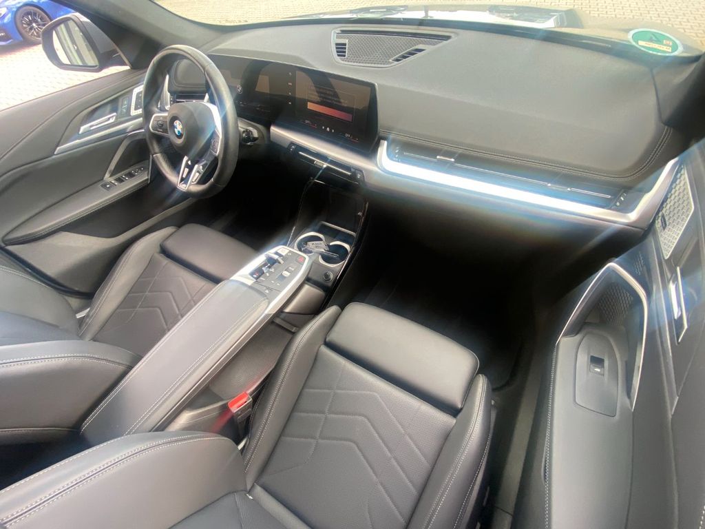 BMW X1 sDrive20 i M SPORT/H&K/SPORTSITZ ELEKT/AHK, Bild 9