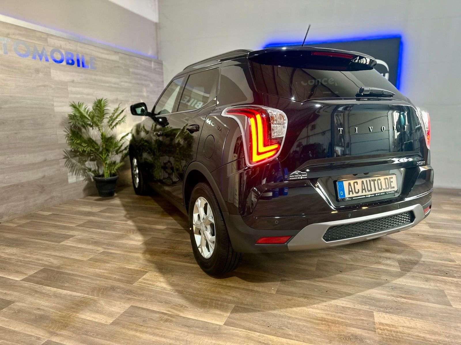 Fahrzeugabbildung Ssangyong KGM Tivoli Bliss *NAVI*LED*Klima*