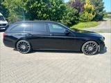 Mercedes-Benz E 220d 4MATIC T AMG Line|Night|Distronic|AHK - Mercedes-Benz E 220: Standheizung