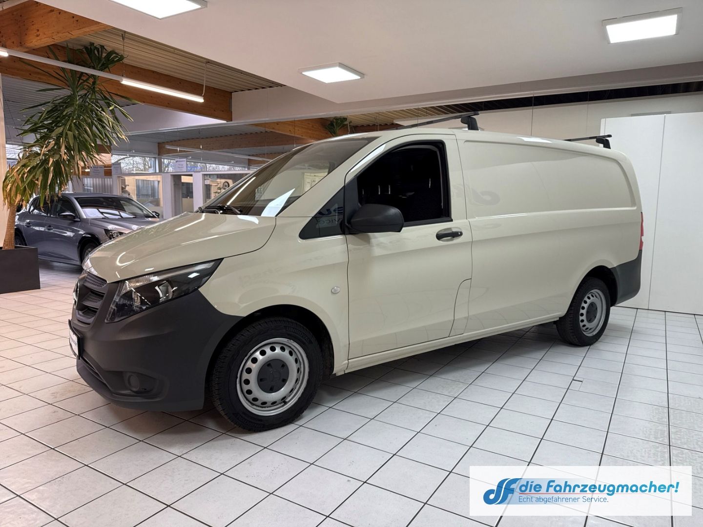 Fahrzeugabbildung Mercedes-Benz Vito Kasten 110 CDI WORKER PLUS FWD lang EU6d-T