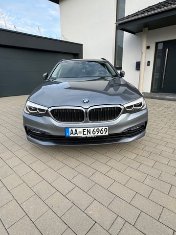 BMW 520d Sportline, Teilleder, AHK, Carplay