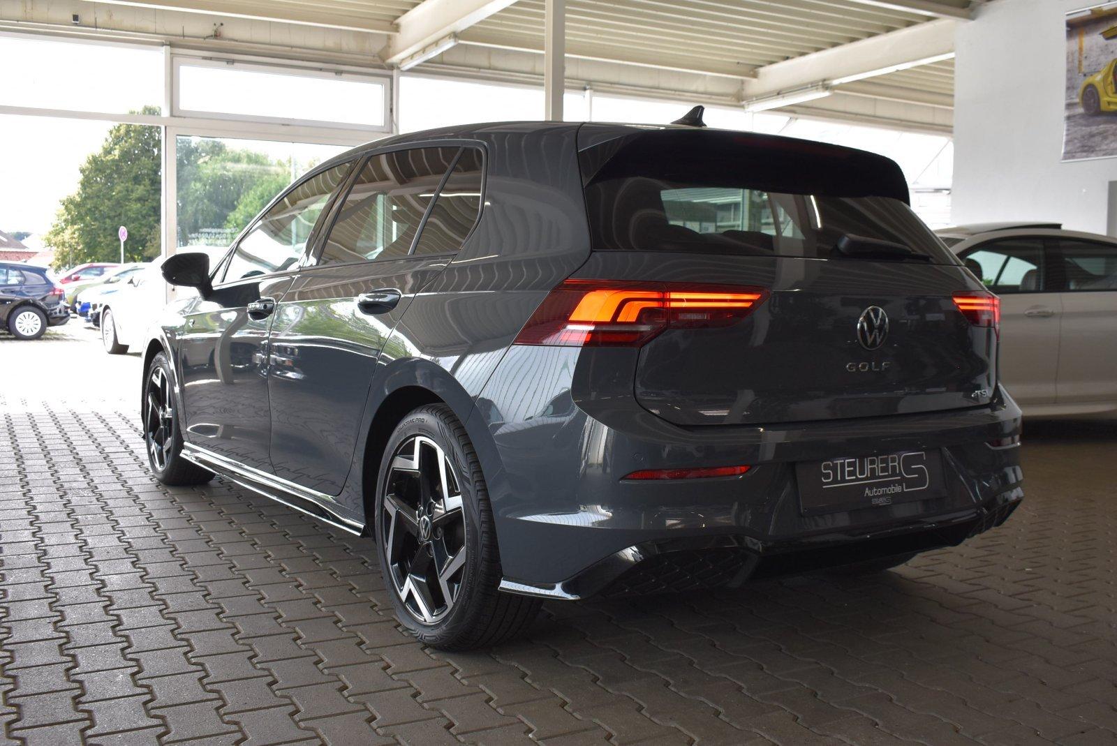 Volkswagen Golf VIII 1.5 eTSI R-Line APP LED Winterpaket, миниатюра 4