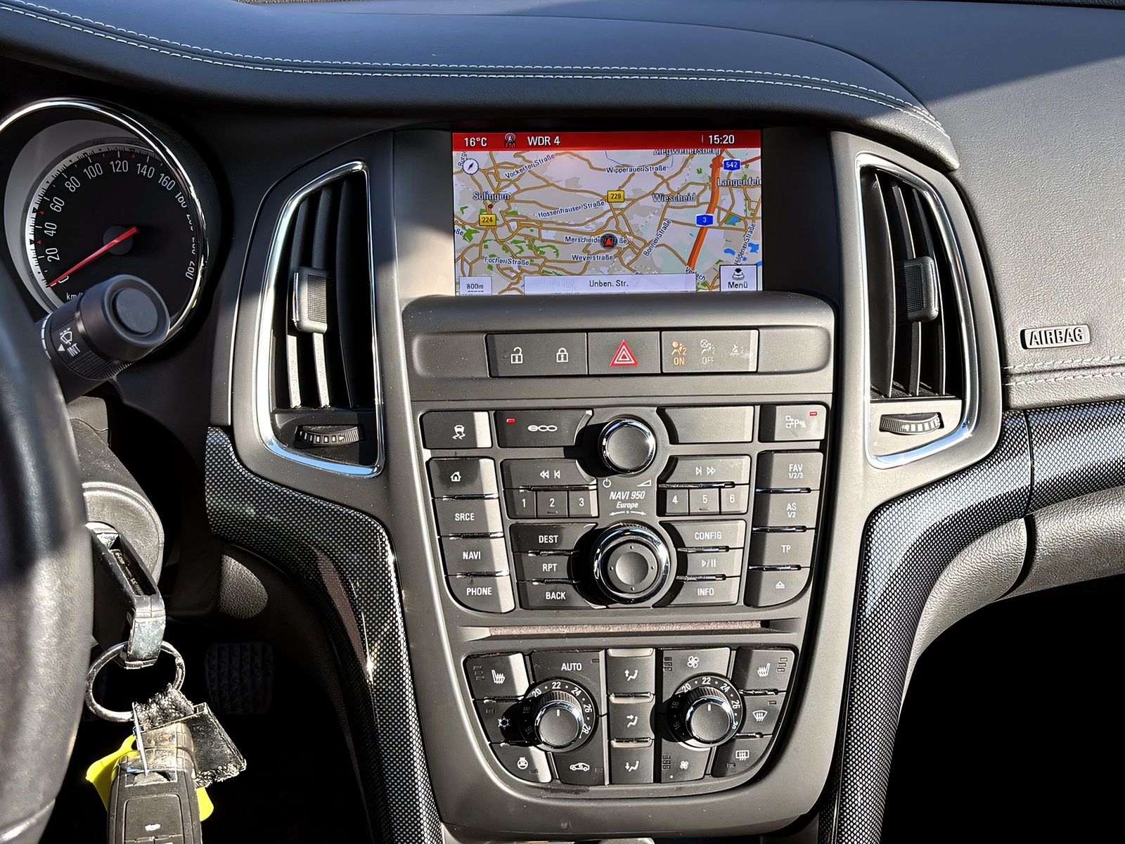 Fahrzeugabbildung Opel Cascada 1.4i INNOVATION NAVI LEDER XENON RF KAM