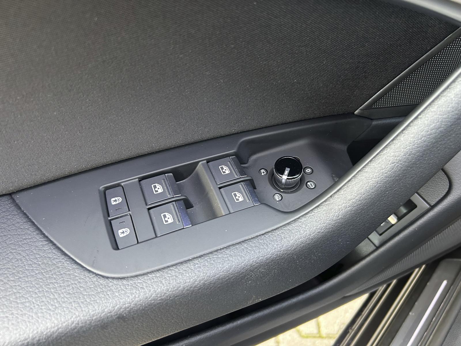 Audi A6 Avant 40 TDI S-Line Matrix HUD ACC Carplay..., миниатюра 13