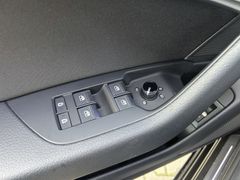 Fahrzeugabbildung Audi A6 Avant 40 TDI S-Line Matrix HUD ACC Carplay...