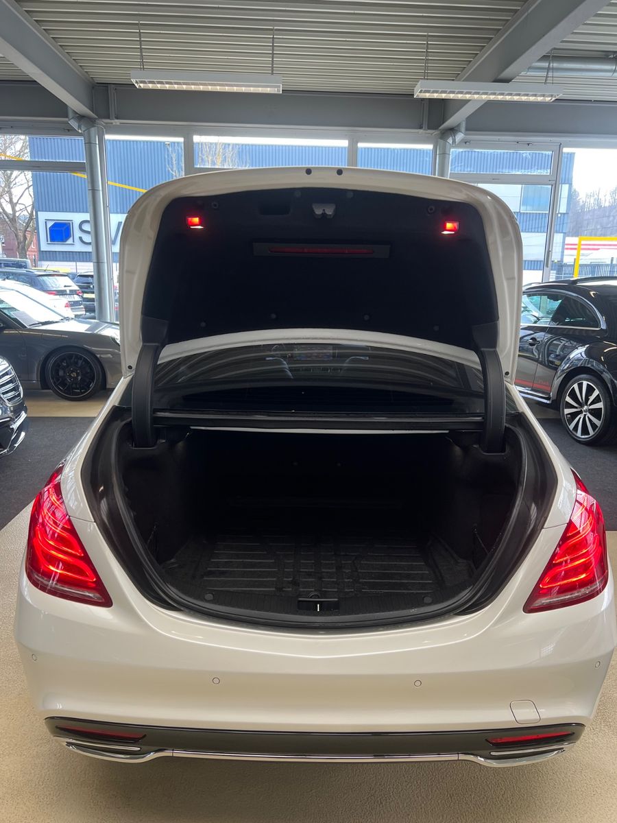 Fahrzeugabbildung Mercedes-Benz S 350 BlueTec / d AMG LINE *DIAMANT-WEIß*