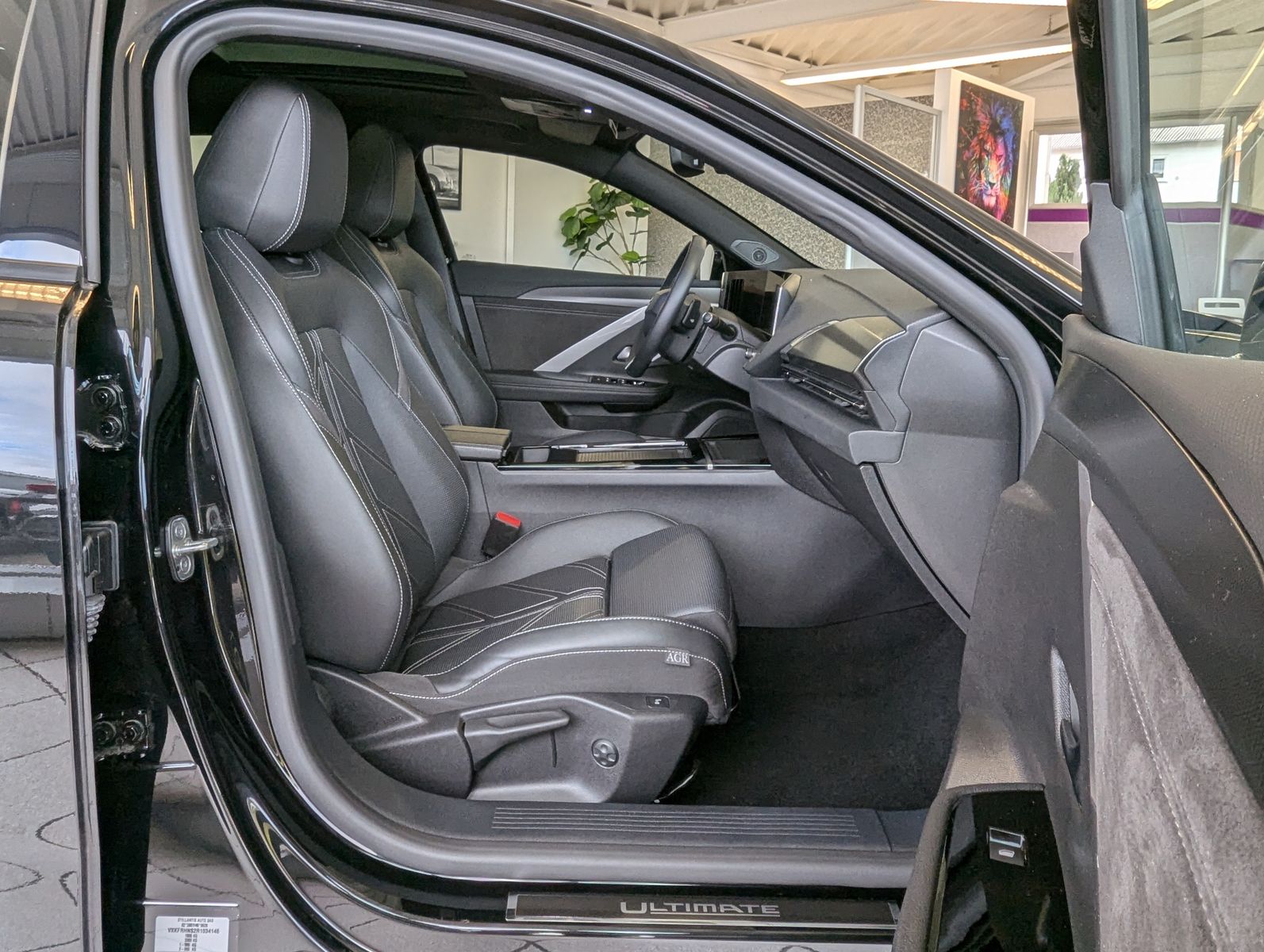 OPEL Astra 1.2 Ultimate Leder-Nappa Sitzlüft AHK Pano - Image 15