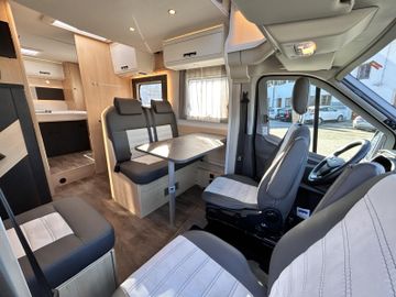 Sunlight Adventure T Ford 690L HUBBETT Backofen SAT TV 