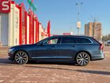 Volvo V90 T8 AWD B&W Luftfederung Scheckheft Vollausst