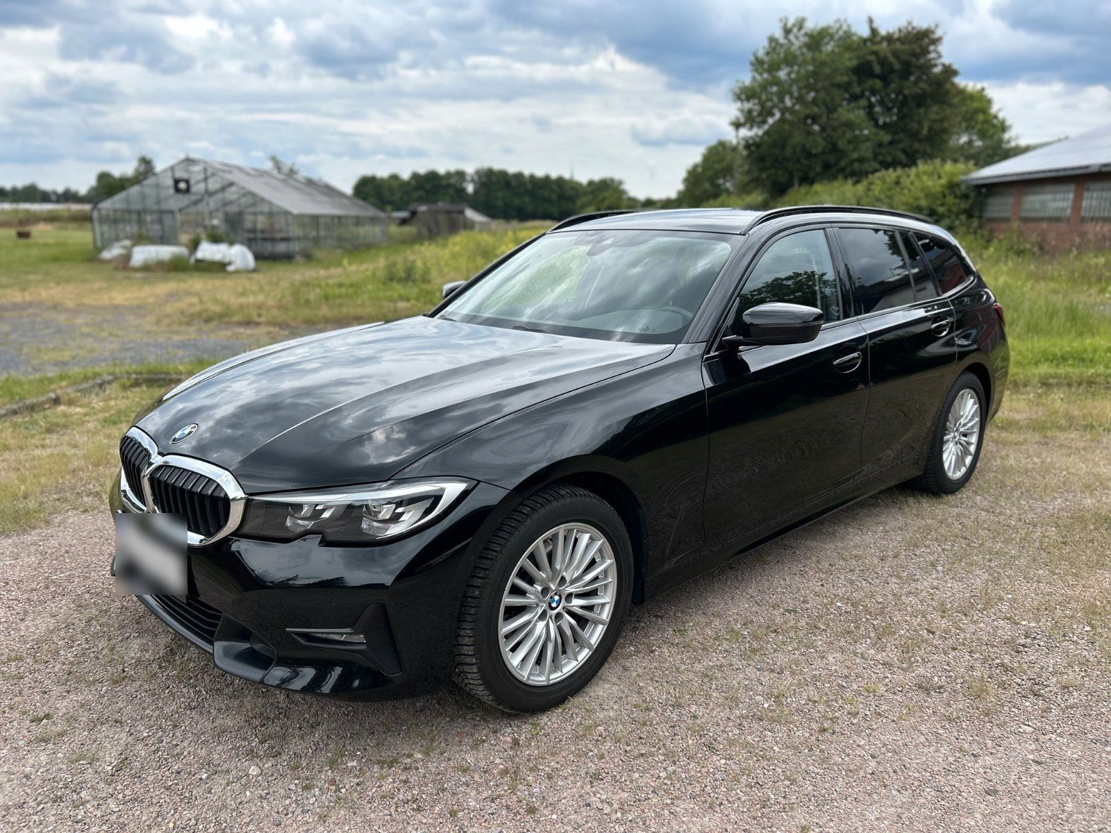 BMW BMW 320d Touring Sport Line | Große Inspek...