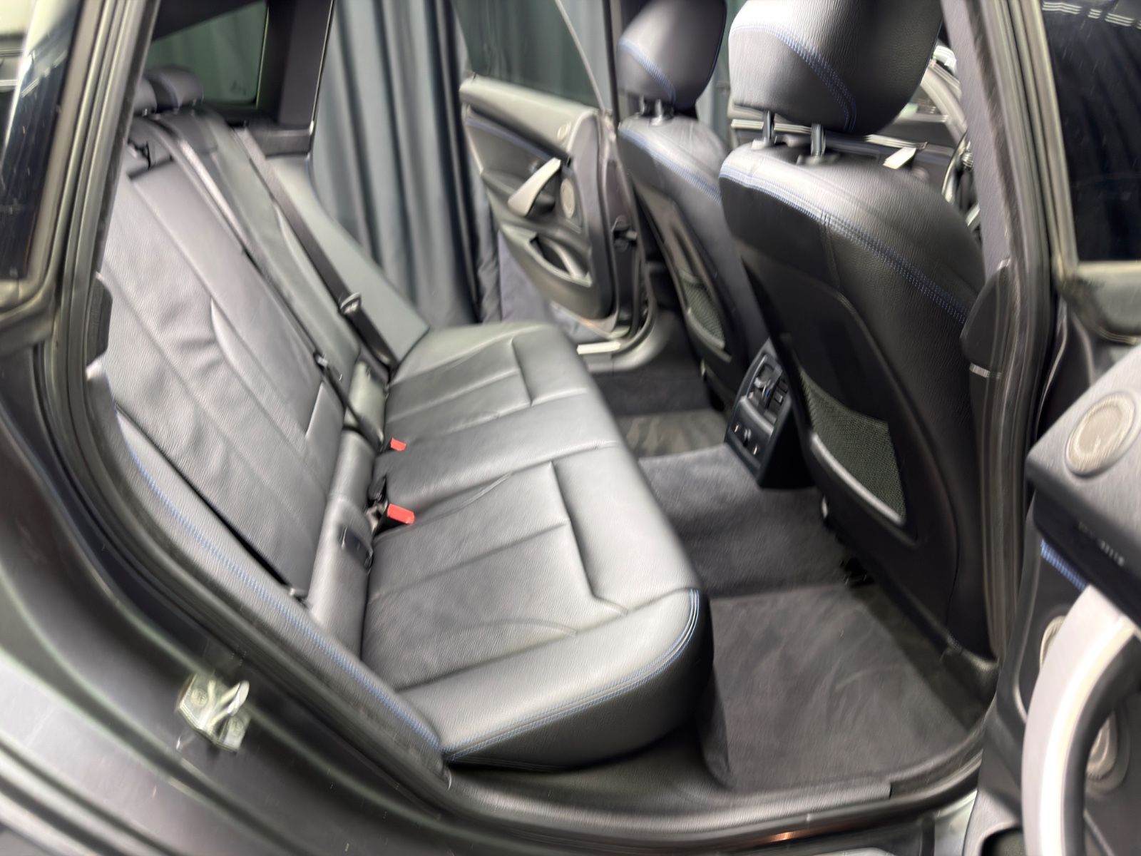 Fahrzeugabbildung BMW 340i GT xDrive M Sport|LEDER|NAVI|HEAD-UP|AHK|