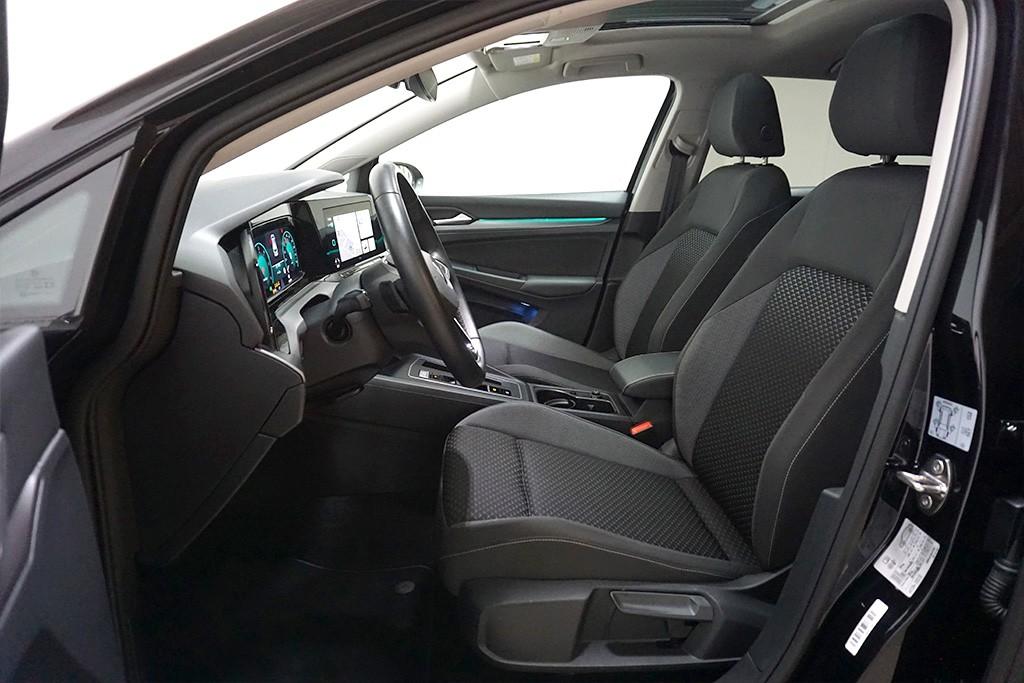 Volkswagen Golf 8 2.0TDI DSG Active Virtual Pano AHK HUD, миниатюра 7