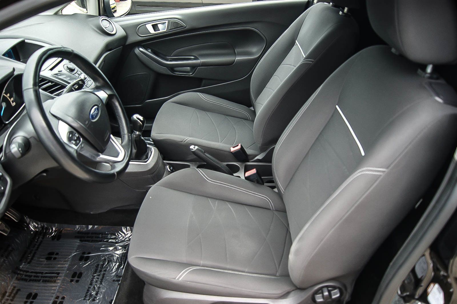 Fahrzeugabbildung Ford Fiesta 10 SYNC Edition SPORTFAHRWERK 17-ZOLL