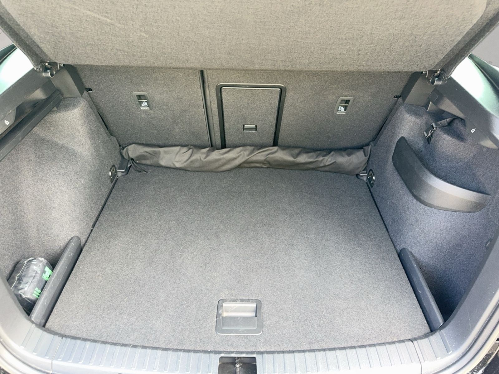 Karoq 1.5 TSI ACT Tour, AHK, elektr. Heckklappe,