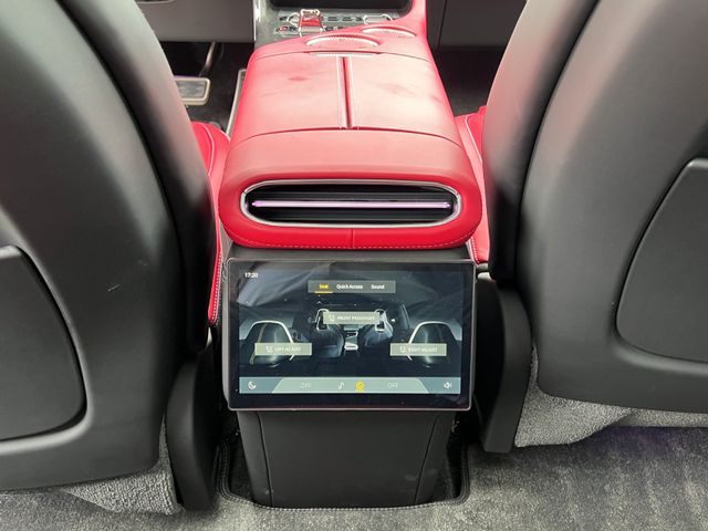 Fahrzeugabbildung Lotus Eletre R KEF rotes Leder sehr selten