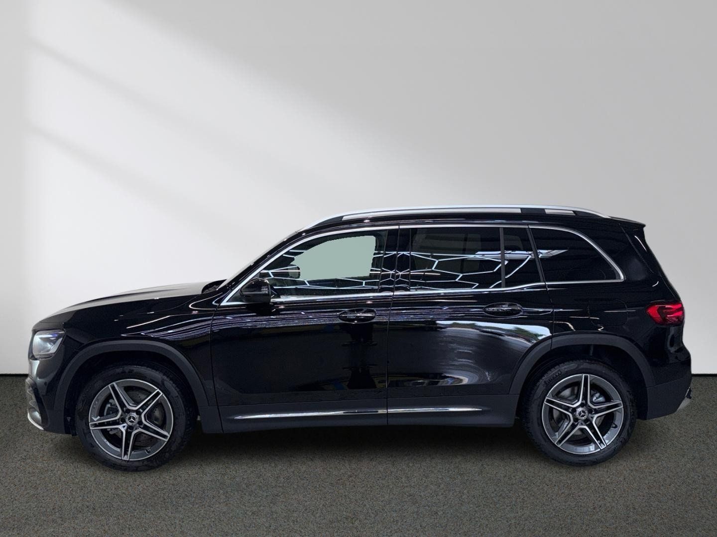 Mercedes-Benz GLB 200 d AMG Distronic 7-Sitzer CarPlay Keyless imagem 3