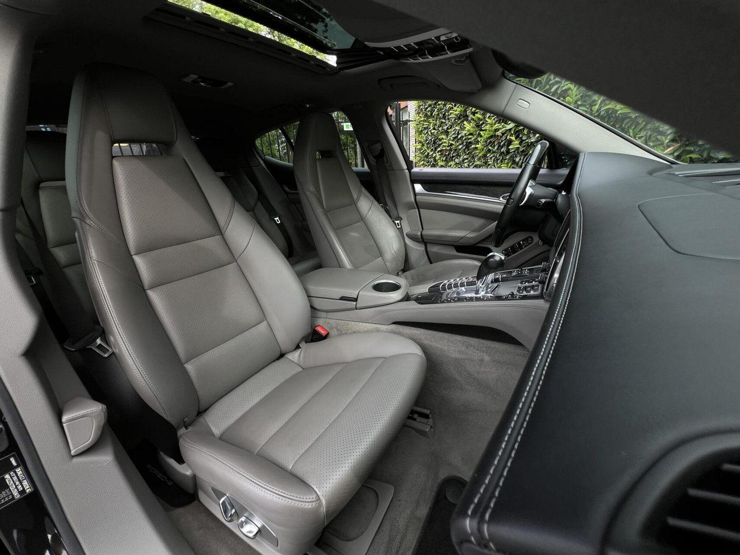 PORSCHE PANAMERA - 4S 4.8 - 400 CV -  PANORAMA -BVA - PACK SPORT CHRONO - TOIT OUVRANT